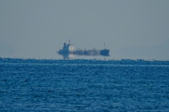 船が浮いて見える蜃気楼
